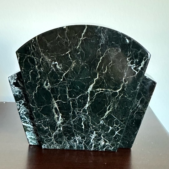 Old Lean Clock Black Marble - Picture 3 of 4